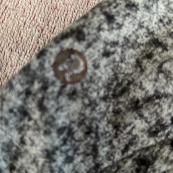 lululemon shorts - Picture 2 of 4